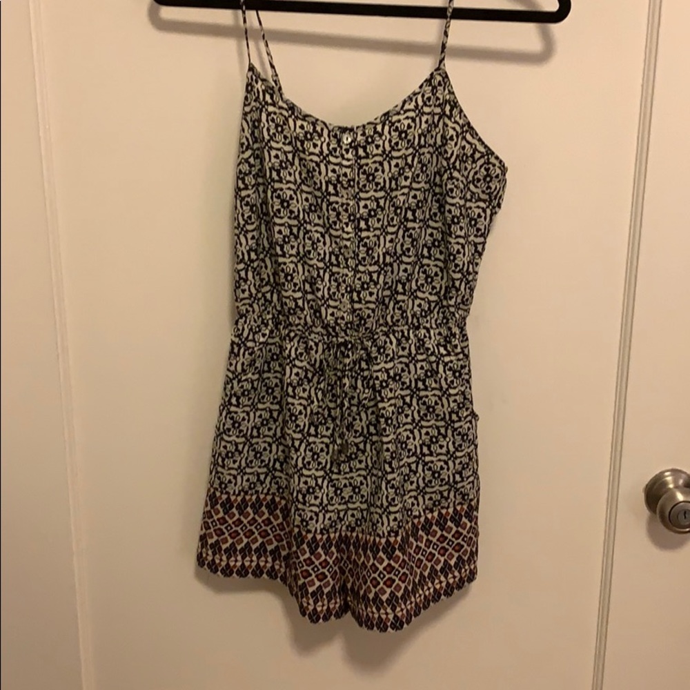 Patterned romper